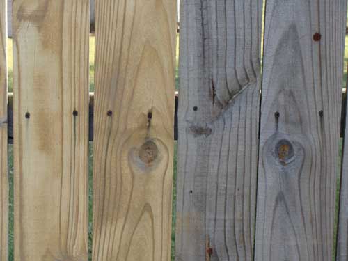 Wood restoration: Fence before and after cleaning